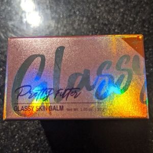 Touch in Sol Glassy Skin Balm